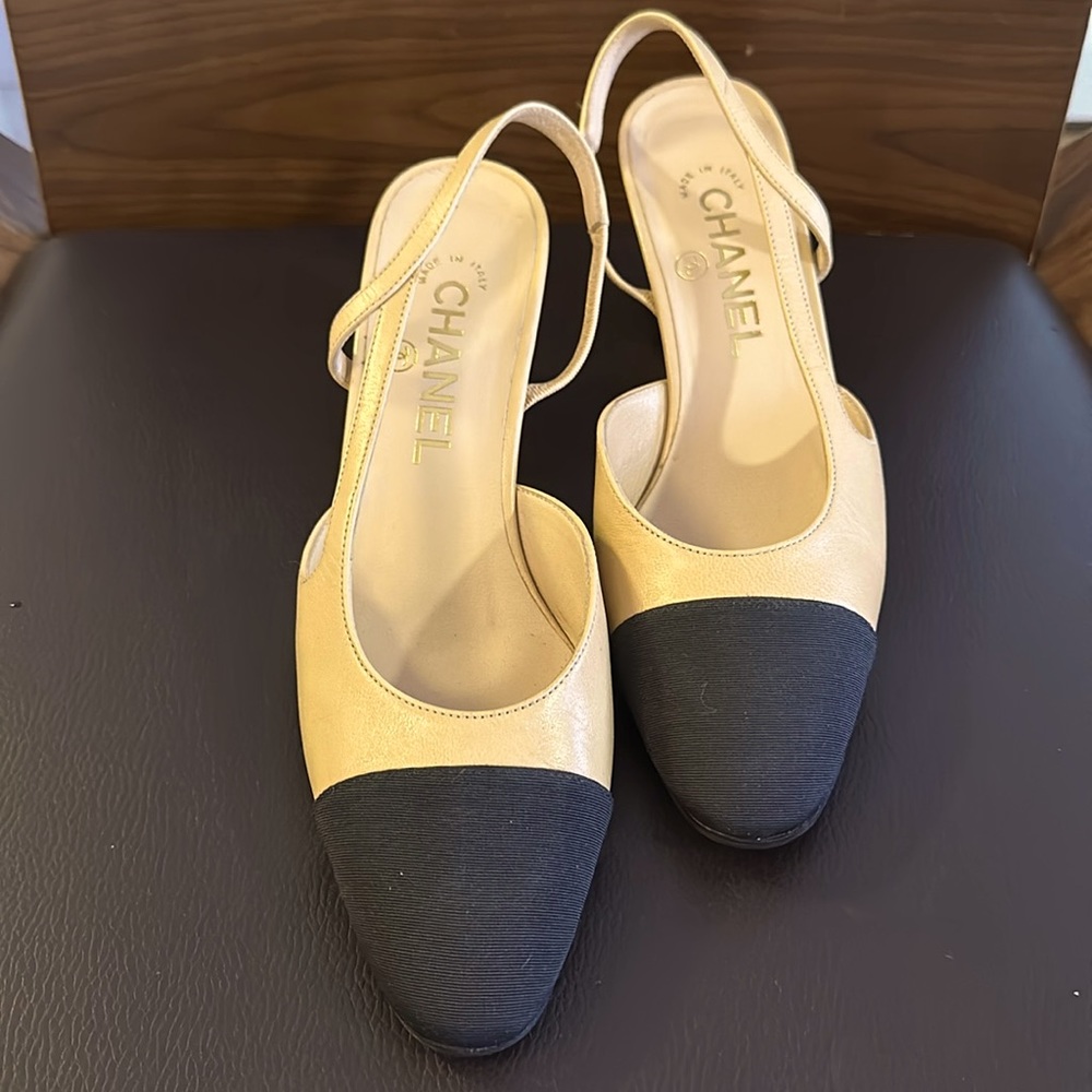 CHANEL classic Slingbacks